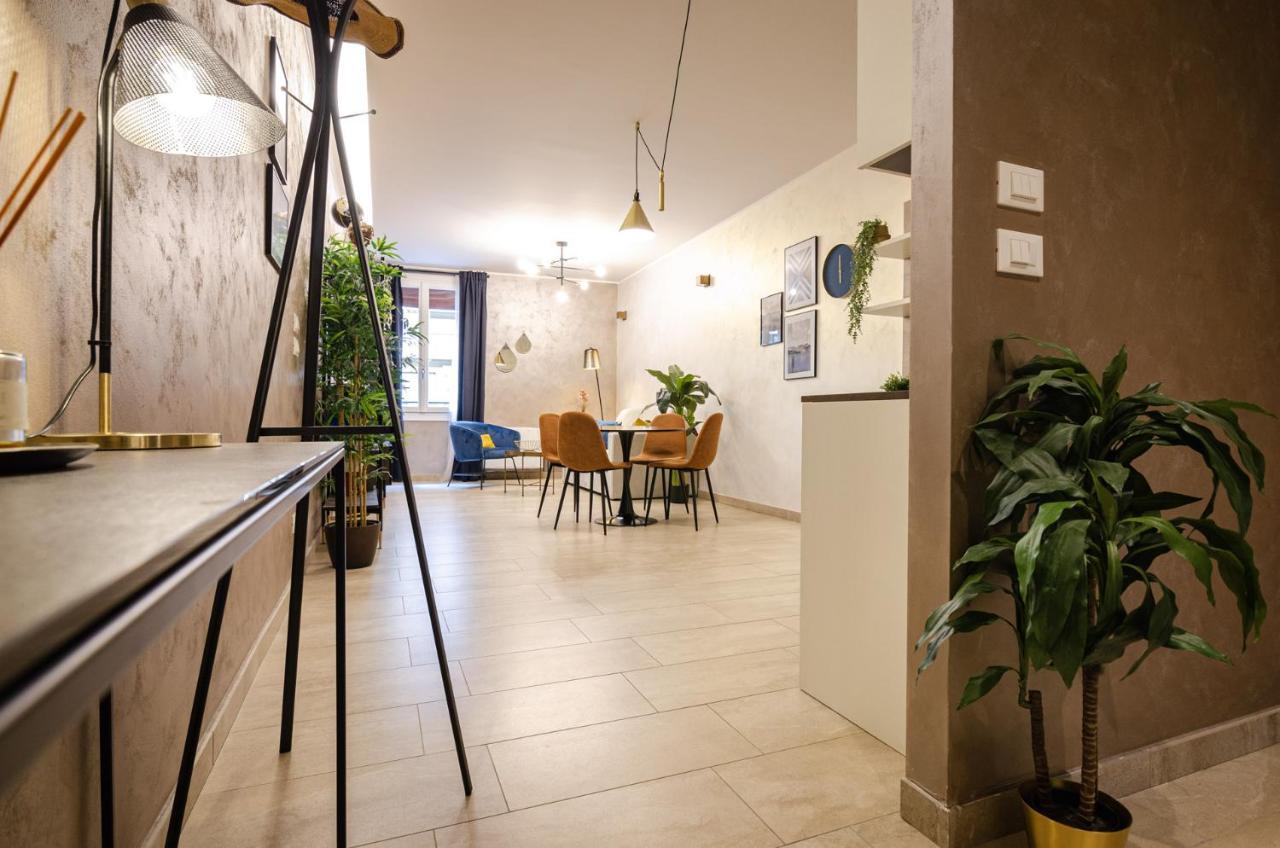 Goito Luxury Apartment, In The Historical Center Болоня Екстериор снимка