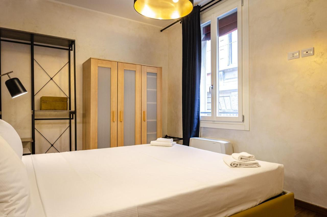 Goito Luxury Apartment, In The Historical Center Болоня Екстериор снимка