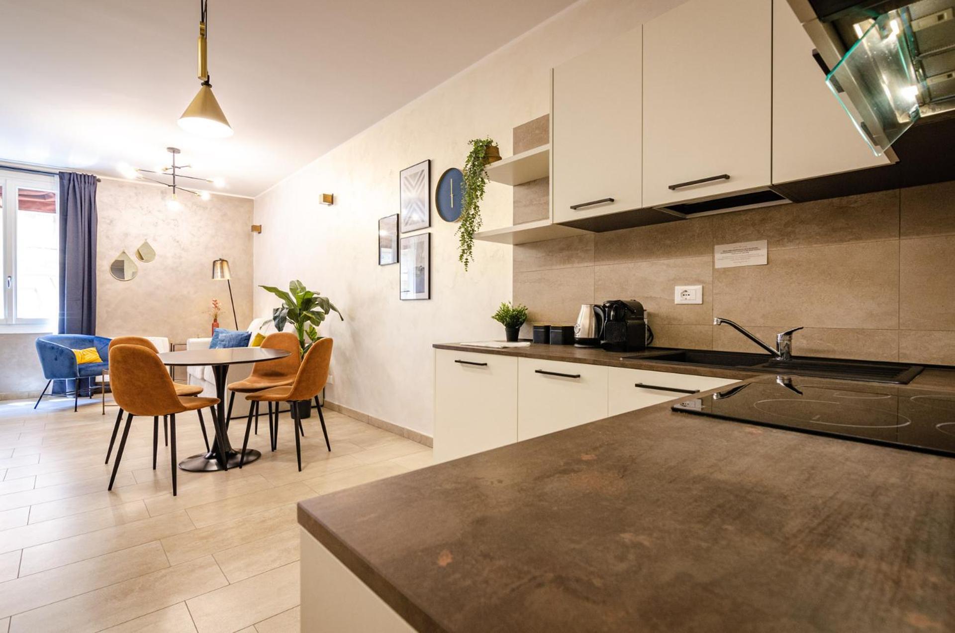 Goito Luxury Apartment, In The Historical Center Болоня Екстериор снимка